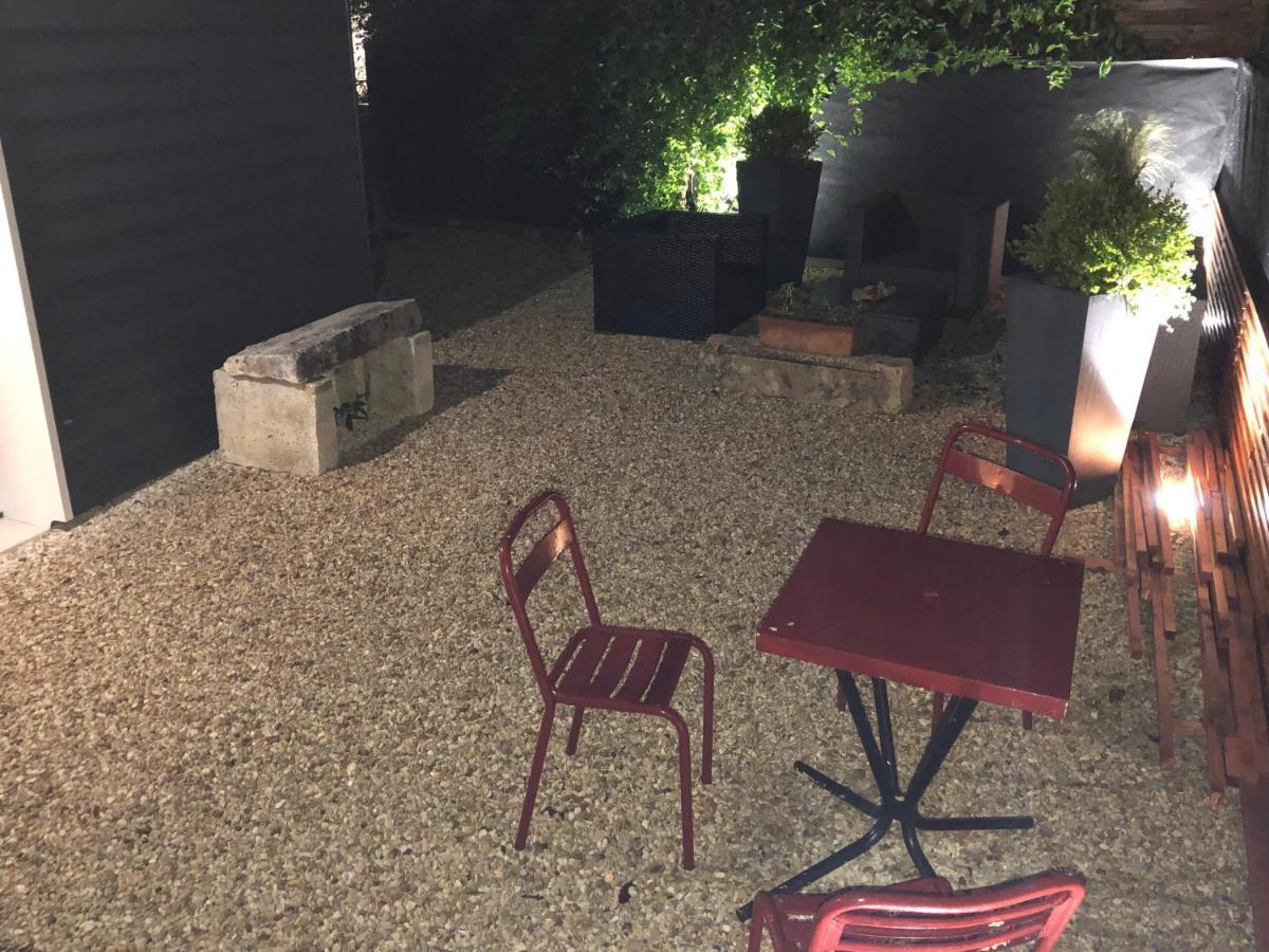 Petit Gite En Braconne La Rochette  Exterior foto